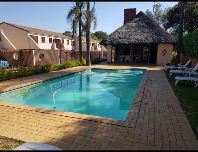 2 BEDROOM APARTMENT FOR SALE IN SUNNINGHILL